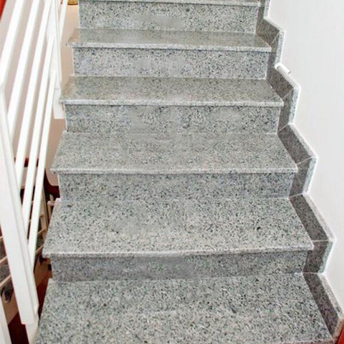 Hãy cùng nhìn thấy sự tinh tế và sang trọng của Đá cầu thang Granite trắng, một sản phẩm chất lượng cao, làm nổi bật không gian nội thất của bạn.