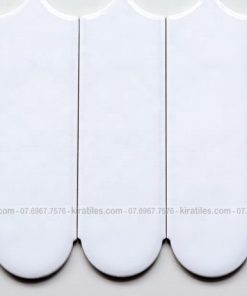 Gạch thẻ hình lông vũ ốp tường KT 9x30cm 3